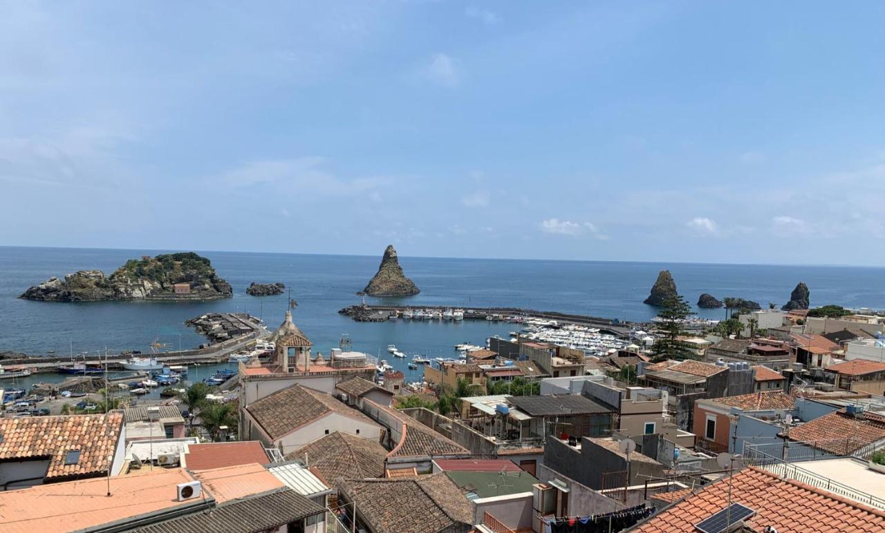 Casa Vacanze Rosa Aci Trezza Buitenkant foto