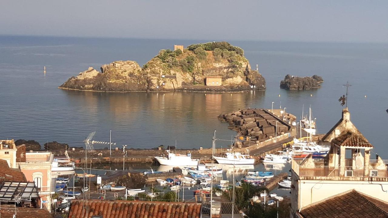 Casa Vacanze Rosa Aci Trezza Buitenkant foto
