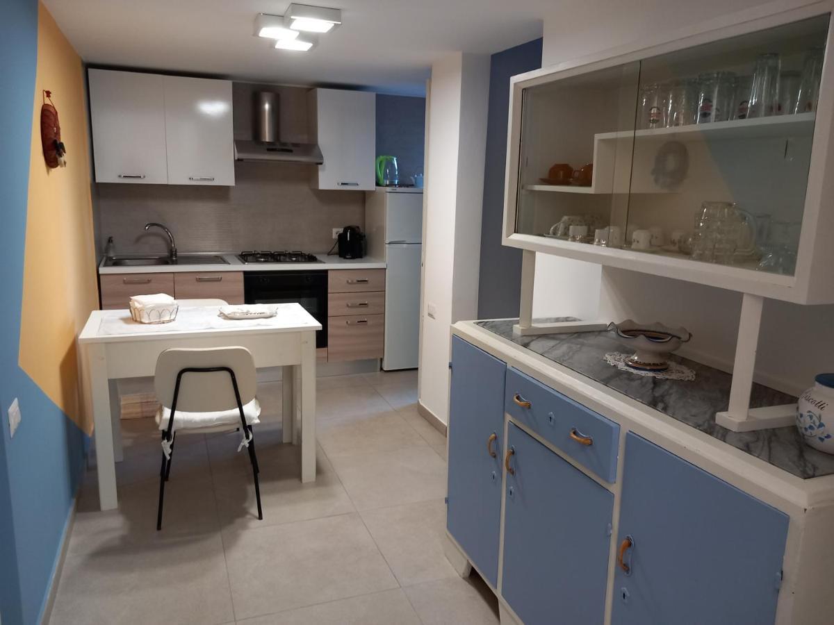 Casa Vacanze Rosa Aci Trezza Buitenkant foto