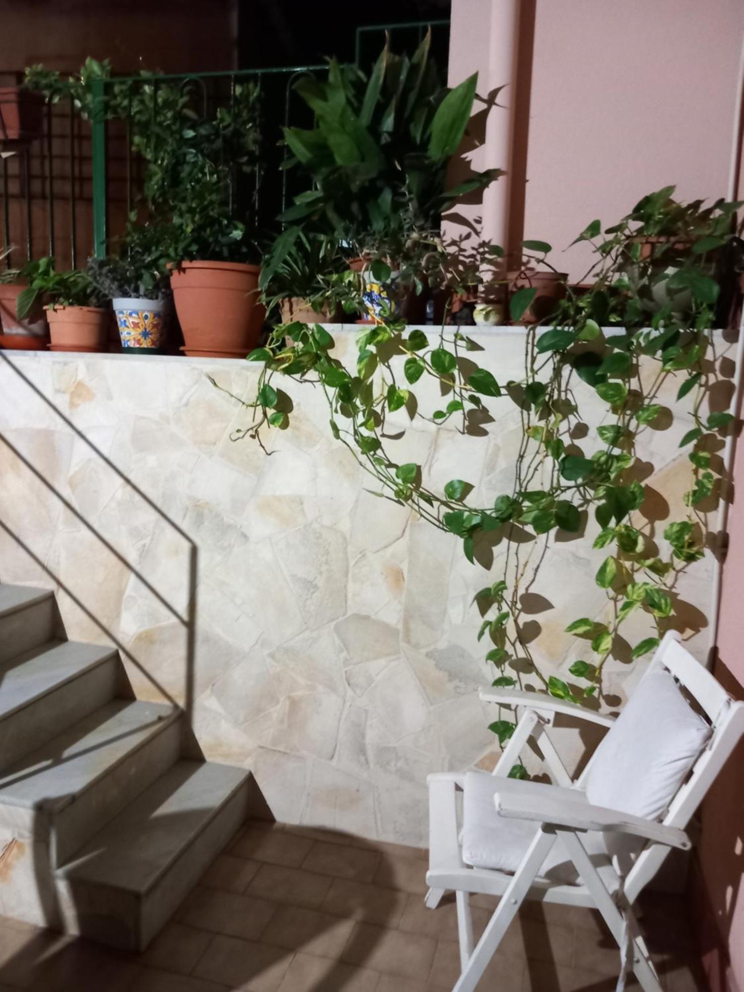 Casa Vacanze Rosa Aci Trezza Buitenkant foto